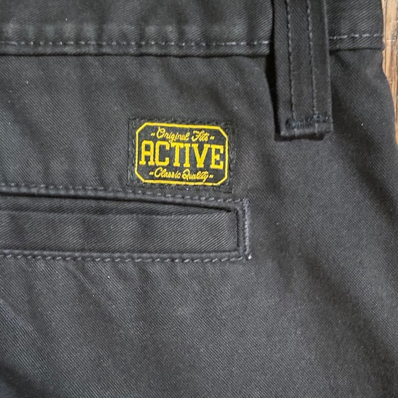 ACTIVE - Picture 3 of 4